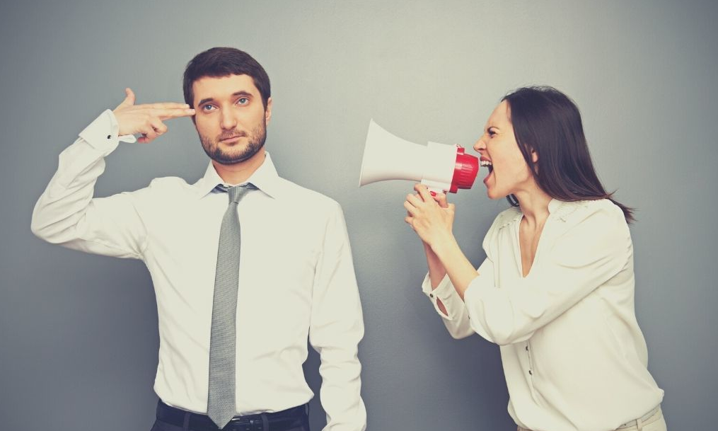 4 Zodiacs Tangled In A Toxic Love Triangle By End Of Summer