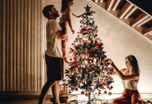 3 Festive Zodiacs Who Are Obsessed With Christmas