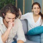 5 Signs That Love Too Much and Suffer