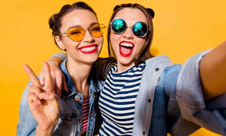 These Zodiac Signs Will Close a Beautiful Friendship in Early 2023