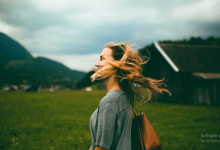 3 Signs That Will Finally Leave Their Loneliness Behind And Reinvent Their Lives By 2026