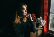 3 Strong Signs Your Friendship Is Toxic (According To Tarot)