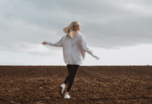 Full Moon In Aquarius – August 2025: Release & Manifest Rituals For Radical Change