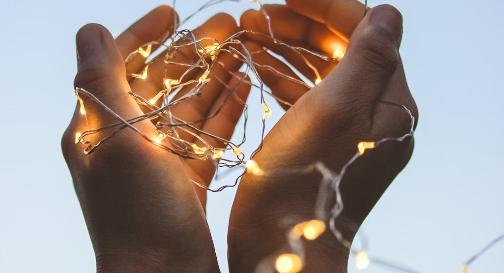 4 Zodiacs Facing Their ‘Ghosts Of Christmas Past’ This Holiday Season