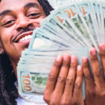 5 Zodiacs Who Always Randomly Find Money