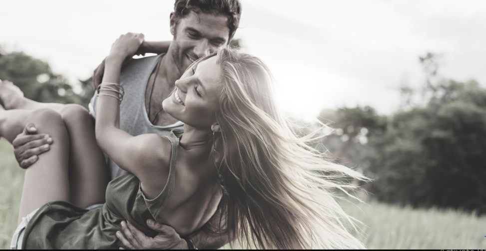 6 Zodiac Pairs Having An Extra Special Valentine’s Day