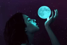 Full Moon August: Ex Partner Contacts These 2 Zodiac Signs!