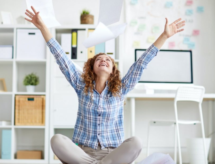 Your Last-Week-of-August Planetary Guide for Manifesting Your Next Goal