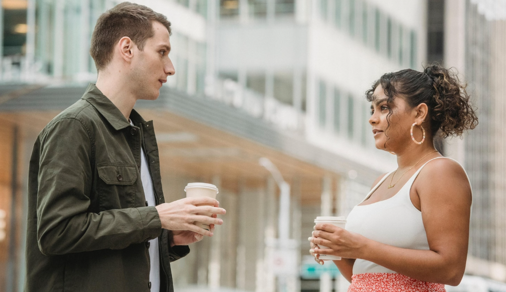 Easy Ways to Recognize an Aries at First Meeting